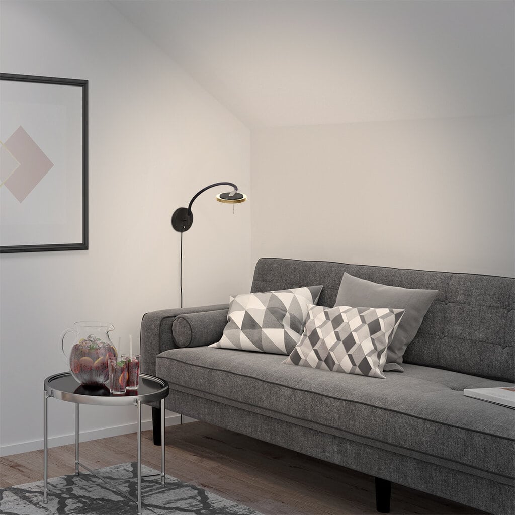 Moderne zwarte wandlamp met leesarm voor stoere en stijlvolle woonkamerverlichting.