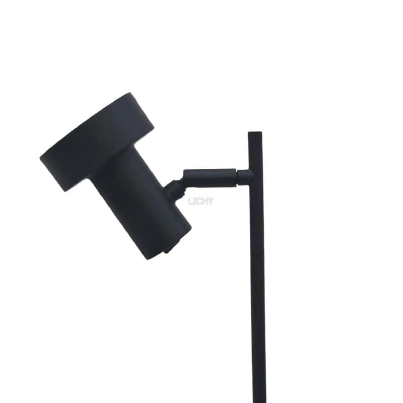 Elegante zwarte industriële lamp van Lichy, perfect voor moderne interieurverlichting.